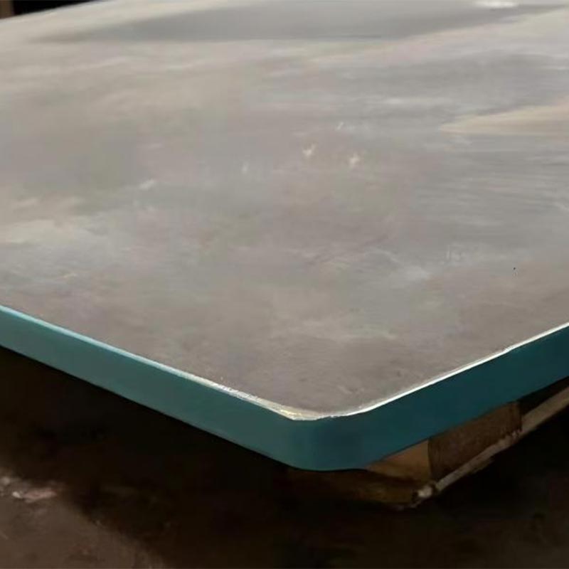 Тухлена палета от стоманен блок